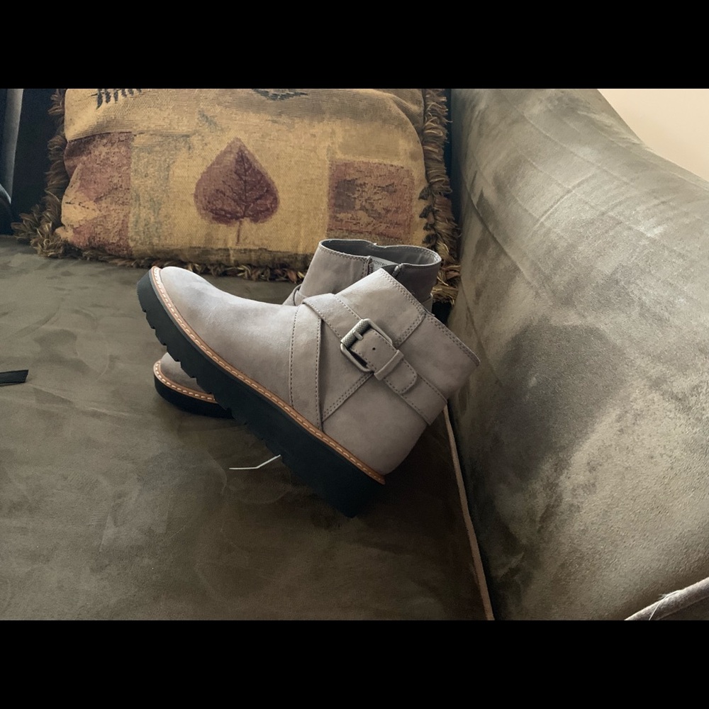 Ankle boots